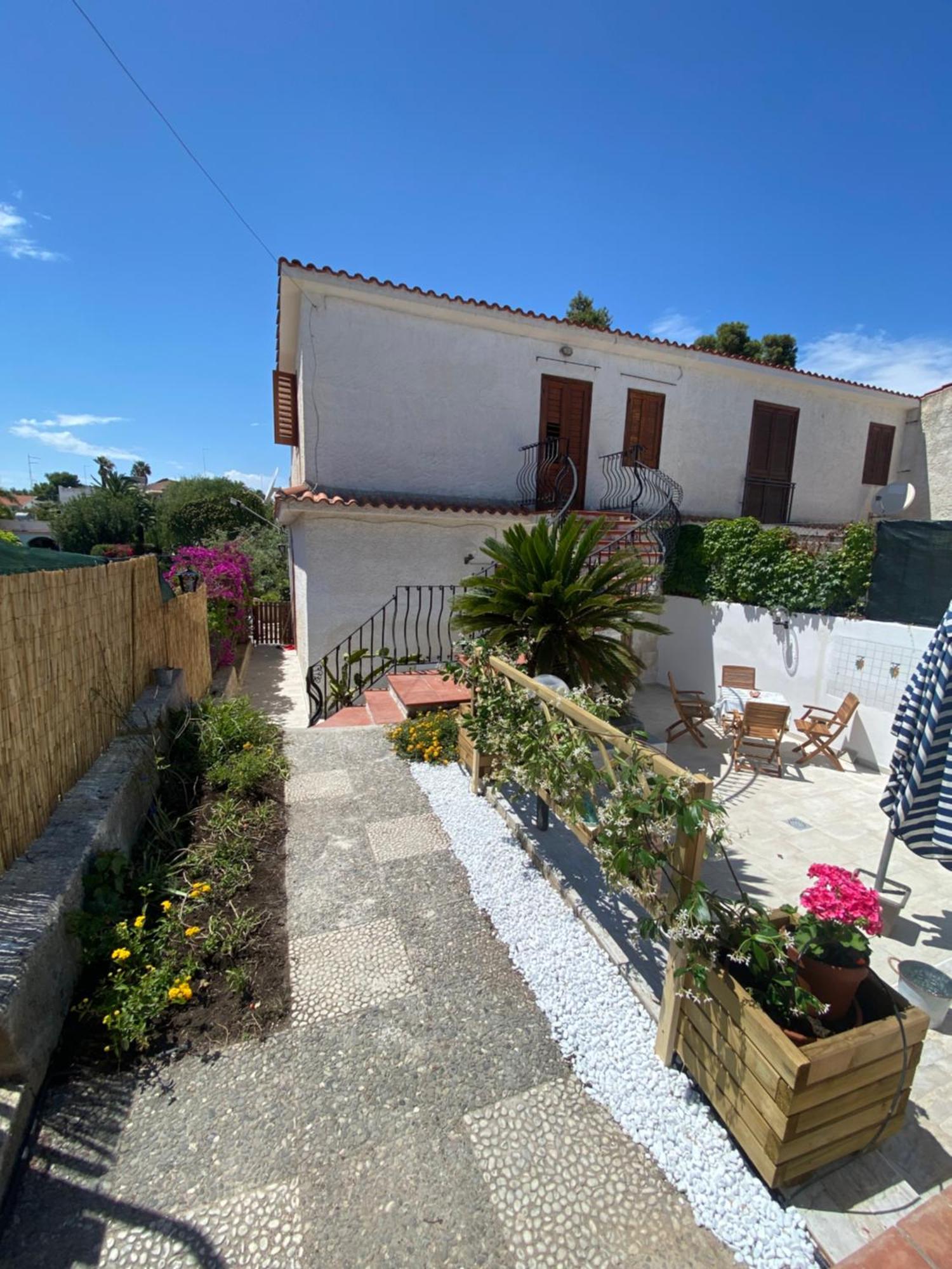 Villetta Mare Di Sicilia Fontane Bianche Exterior photo